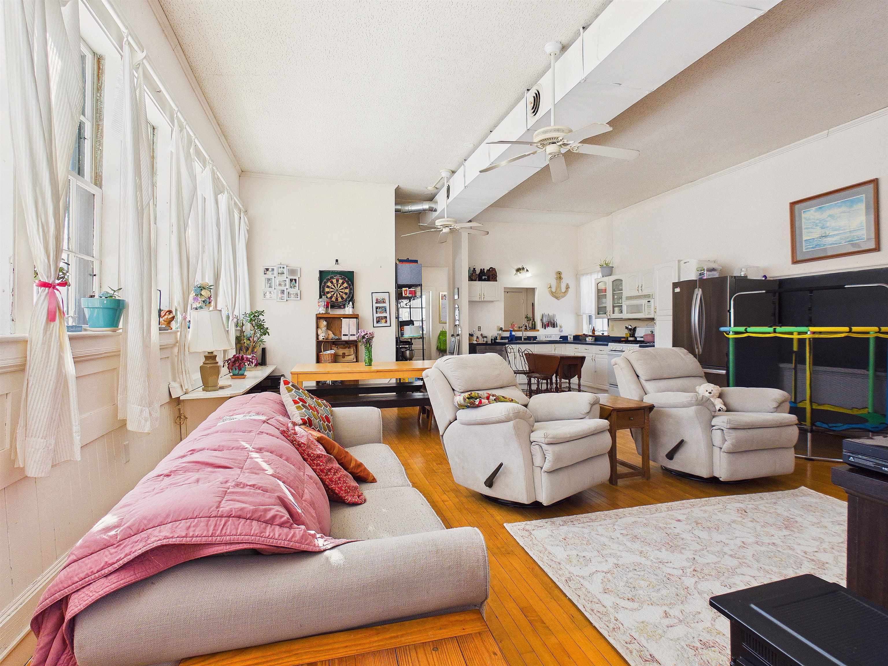 121 Howe Hill Road Pomfret, VT 05053 - Photo 17 of 32