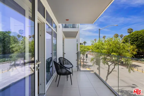 $1,799,000 | 1705 Ocean Avenue, Unit 209, Santa Monica, CA 90401