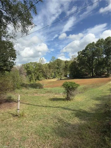 $245,000 | 3490 Highway 220, Stoneville, NC 27048