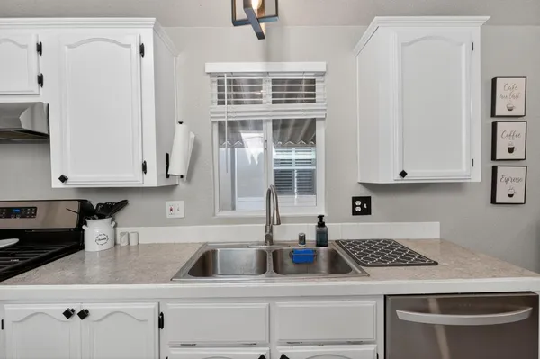 $134,500 | 102 Village Circle, Sacramento, CA 95838