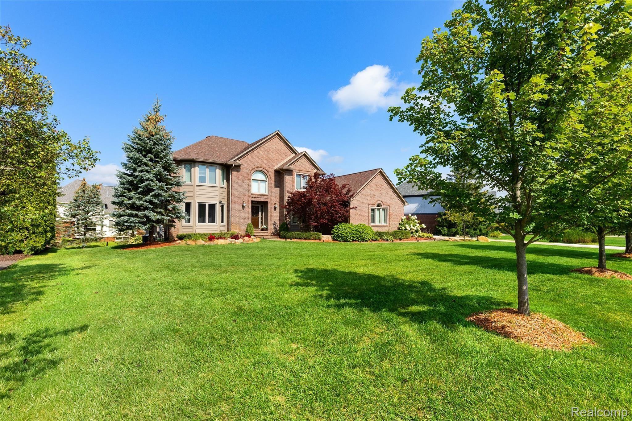 3880 Elk Drive Rochester, MI 48306 - Photo 2 of 80 August2021_ElkExteriors_001.JPG
