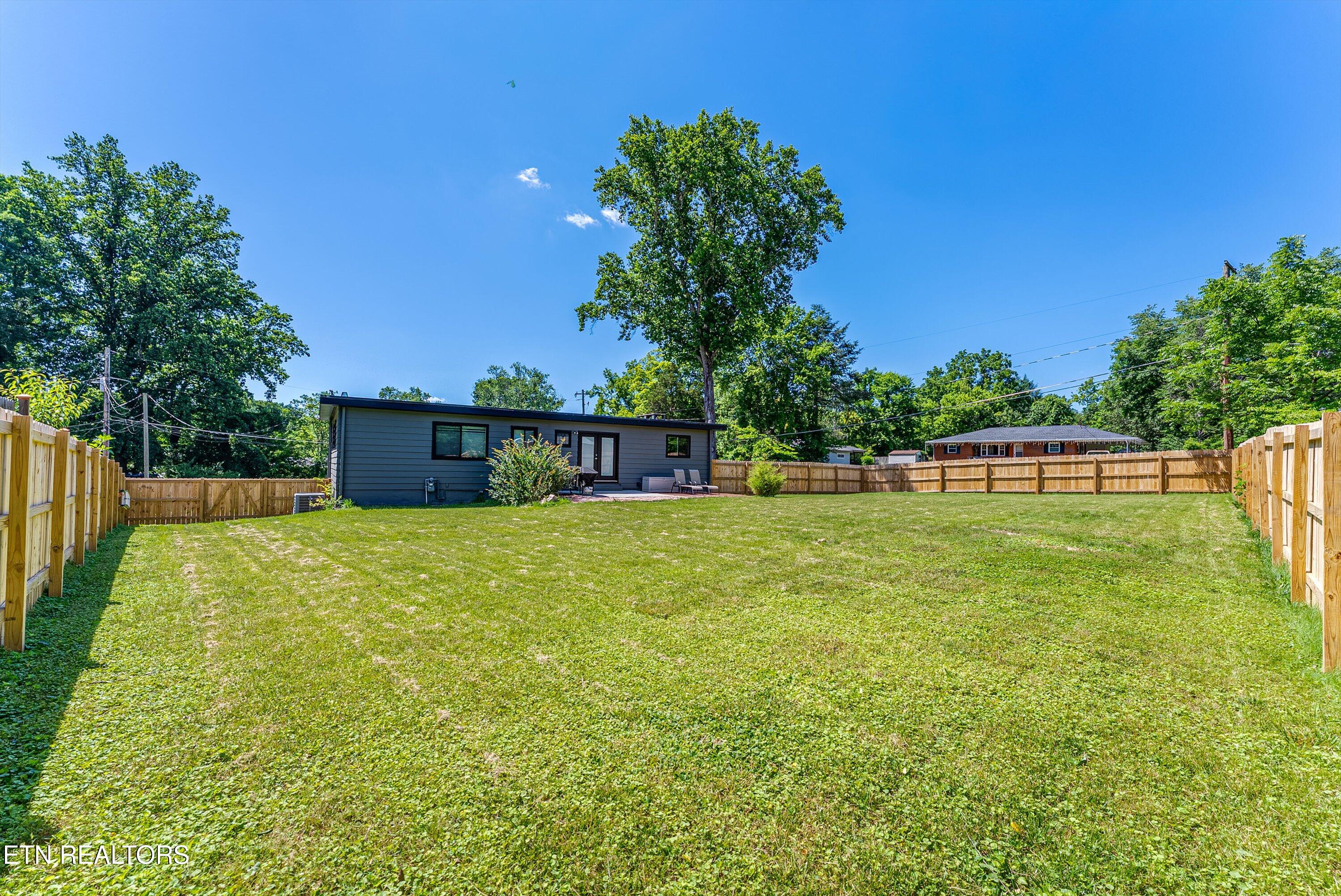 101 Wayne Place Oak Ridge, TN 37830 - Photo 40 of 43 46-Backyard A3