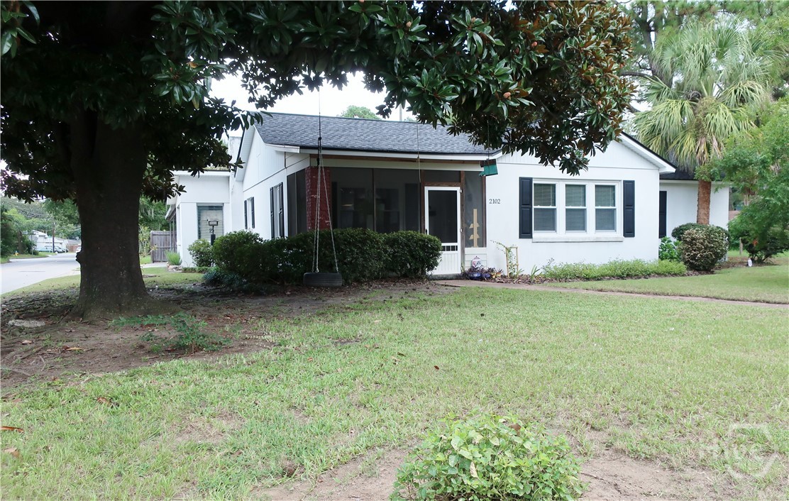 2102 East 37th Street Savannah, GA 31404 - Photo 2 of 16