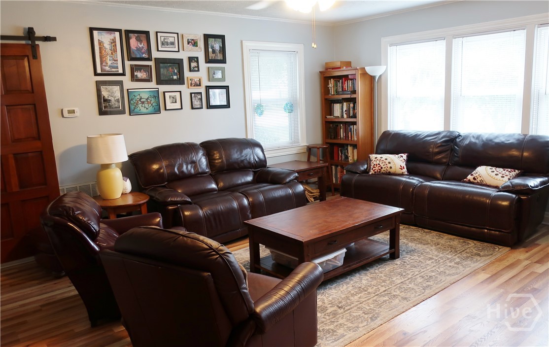 2102 East 37th Street Savannah, GA 31404 - Photo 4 of 16