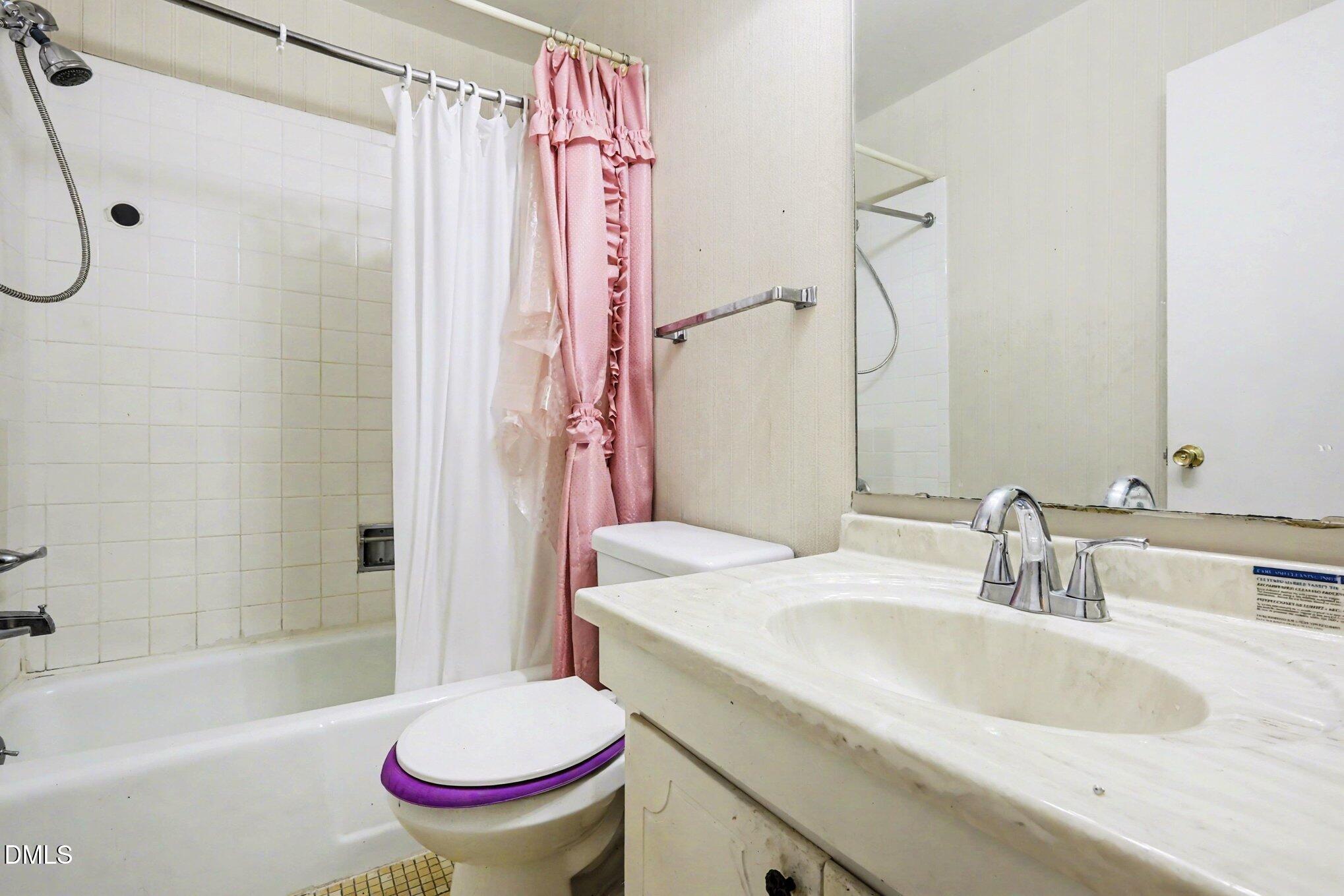 1014 Sandlin Place, Unit G Raleigh, NC 27606 - Photo 12 of 19 Full Bath