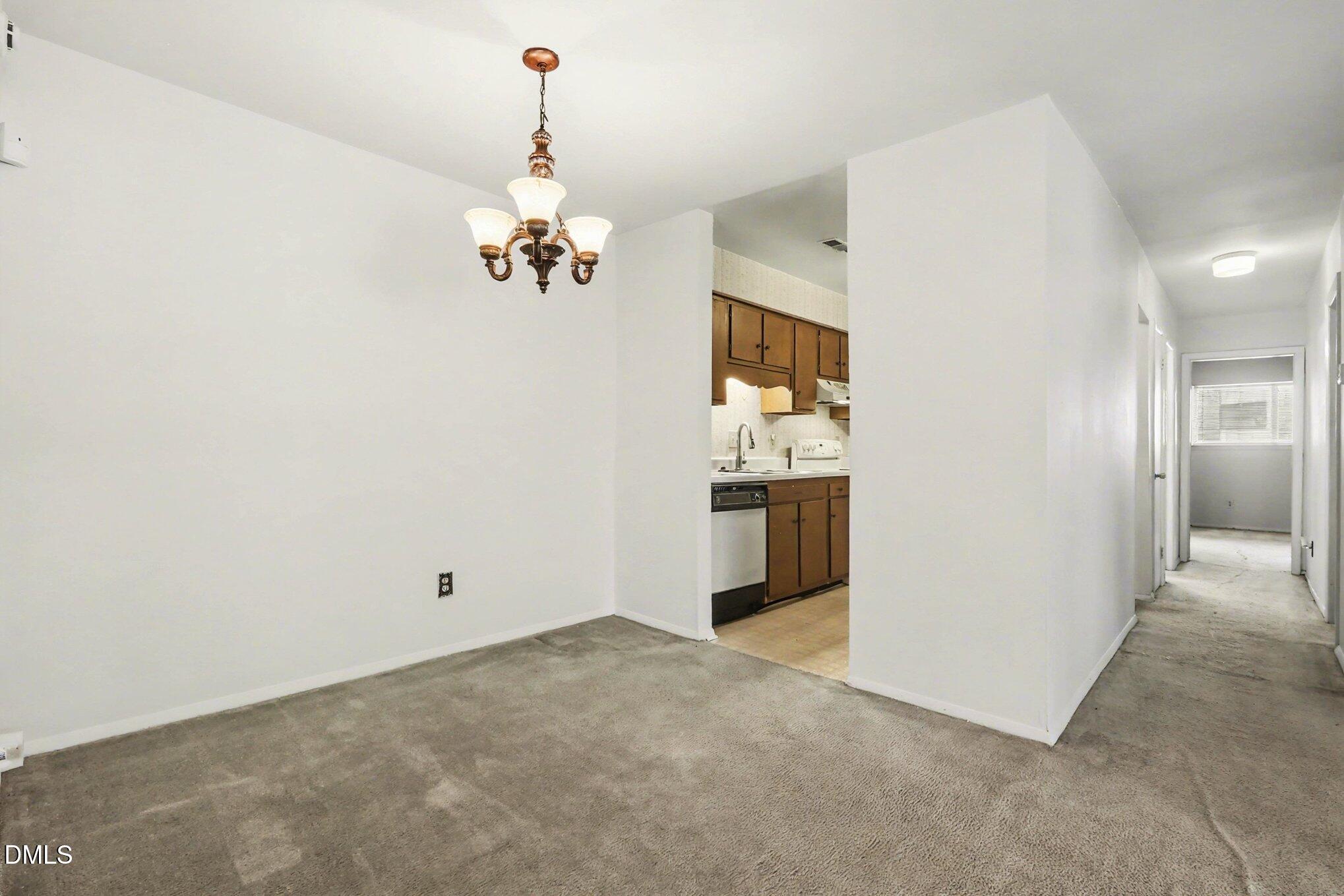 1014 Sandlin Place, Unit G Raleigh, NC 27606 - Photo 5 of 19 Dining Area