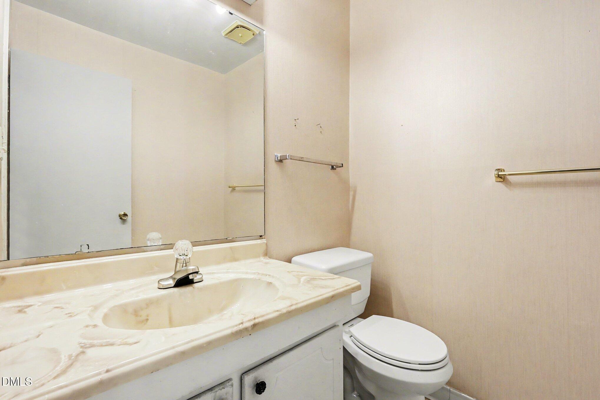 1014 Sandlin Place, Unit G Raleigh, NC 27606 - Photo 10 of 19 Half Bath