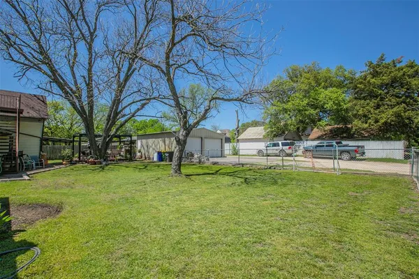 $280,900 | 717 Park Drive, Hillsboro, TX 76645