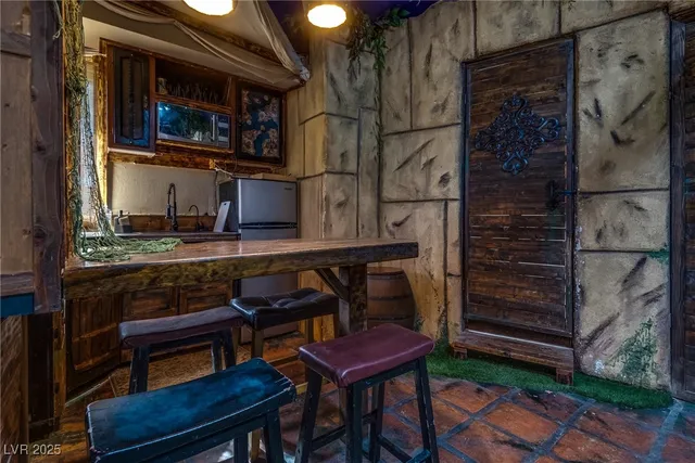 $4,000 | 501 Sam Jonas Drive, Las Vegas, NV 89145