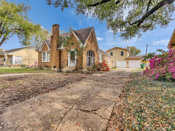 $349,900 | 1411 Lawson Street, Houston, TX 77023