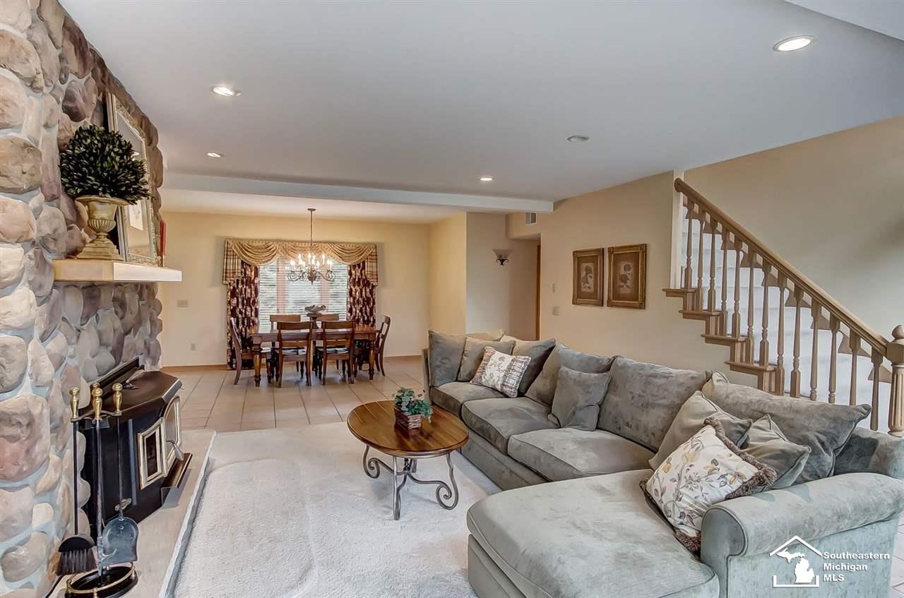 14534 Carroll Road Blissfield, MI 49228 - Photo 26 of 62 31359892-25.JPG