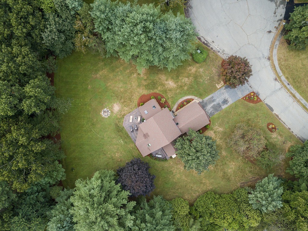 4 Rourke Lane Lynnfield, MA 01940 - Photo 27 of 28 Gallery Image 27