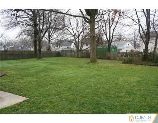 20 Moryan Road Edison, NJ 08817 - Photo 3 of 18