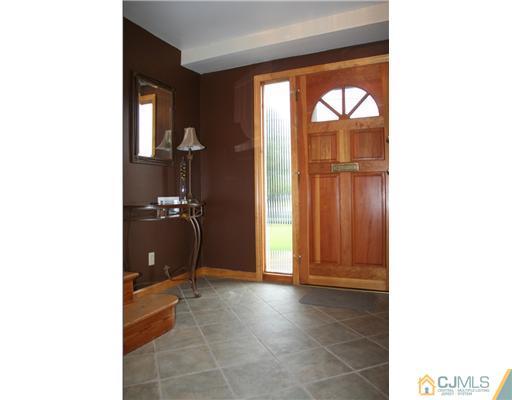 20 Moryan Road Edison, NJ 08817 - Photo 4 of 18