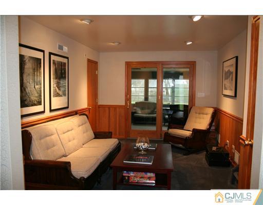 20 Moryan Road Edison, NJ 08817 - Photo 5 of 18