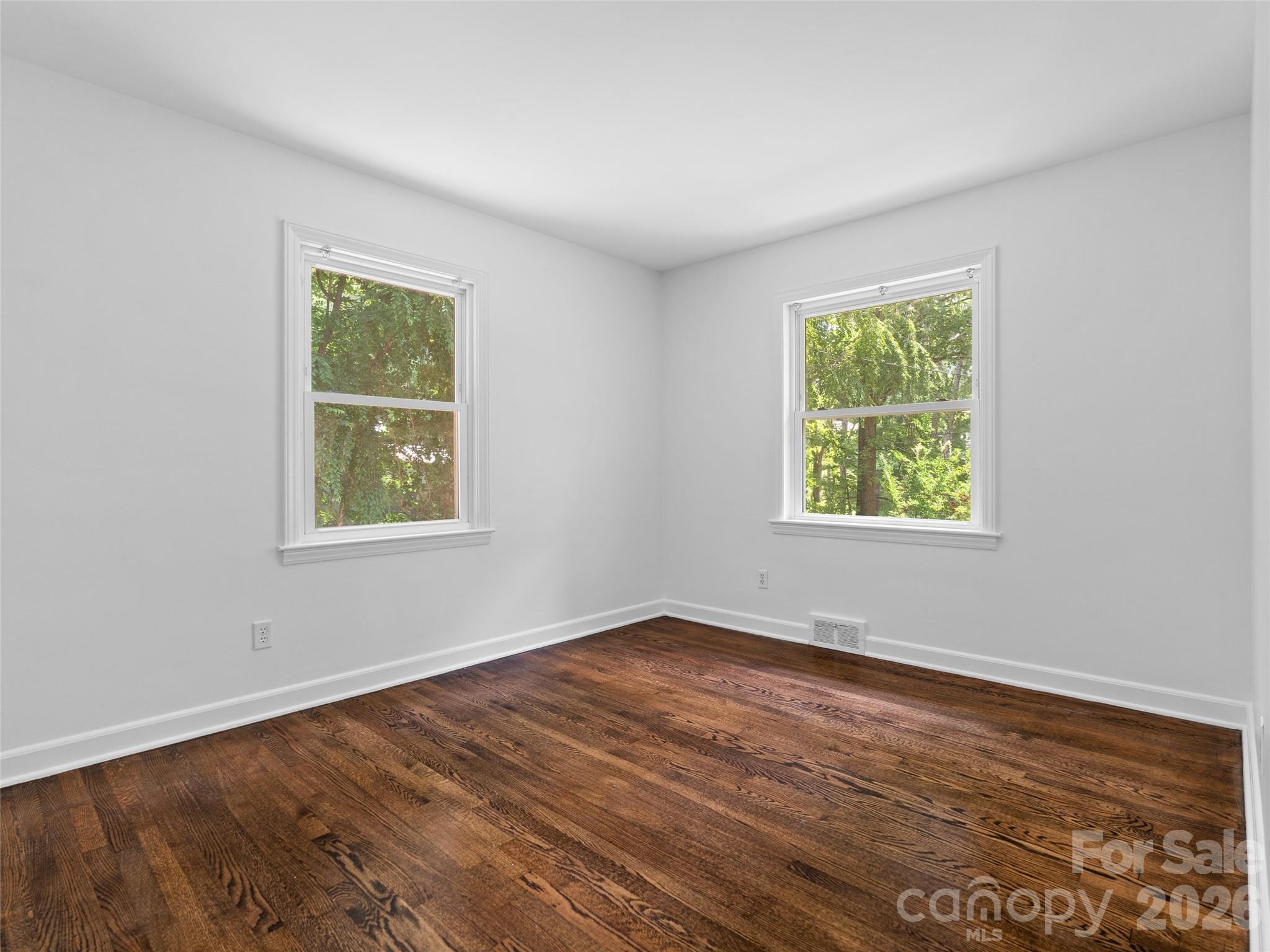 41 Pinehurst Road Asheville, NC 28805 - Photo 18 of 42