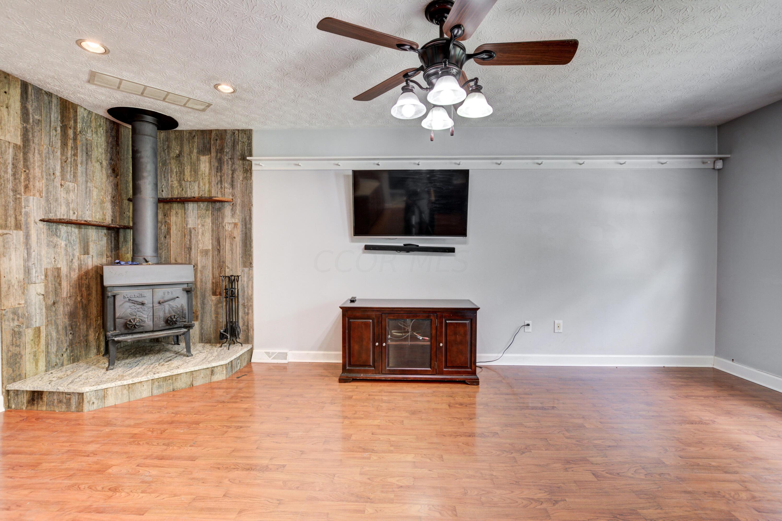 324 Watling Road Columbus, OH 43230 - Photo 49 of 68 0050