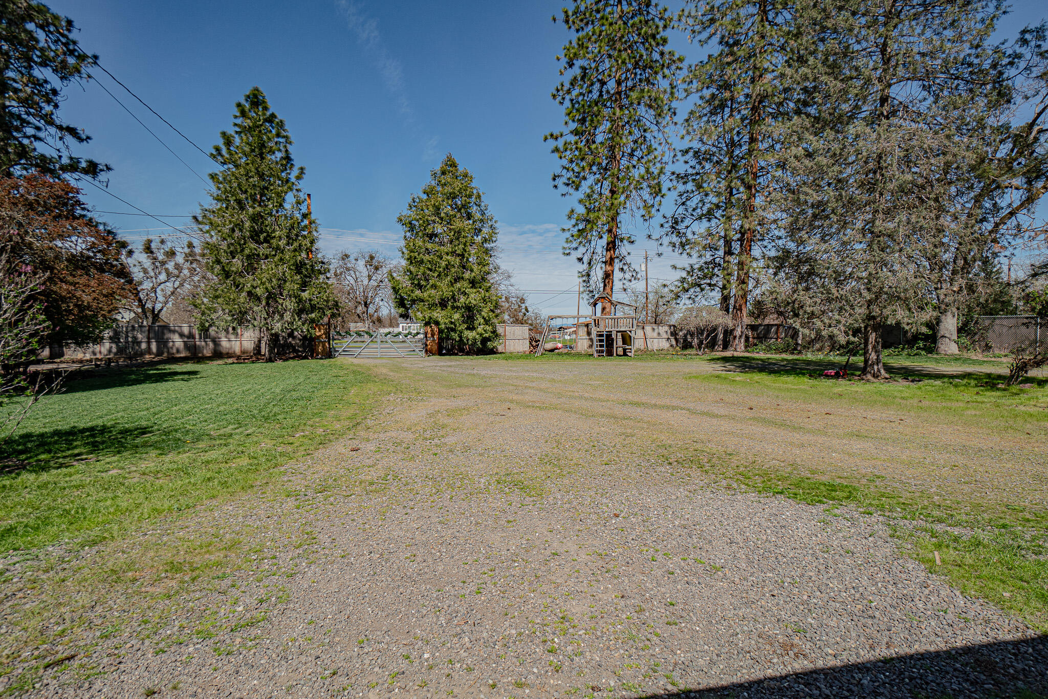549 Wilson Road Central Point, OR 97502 - Photo 29 of 35 DSC00254-HDR
