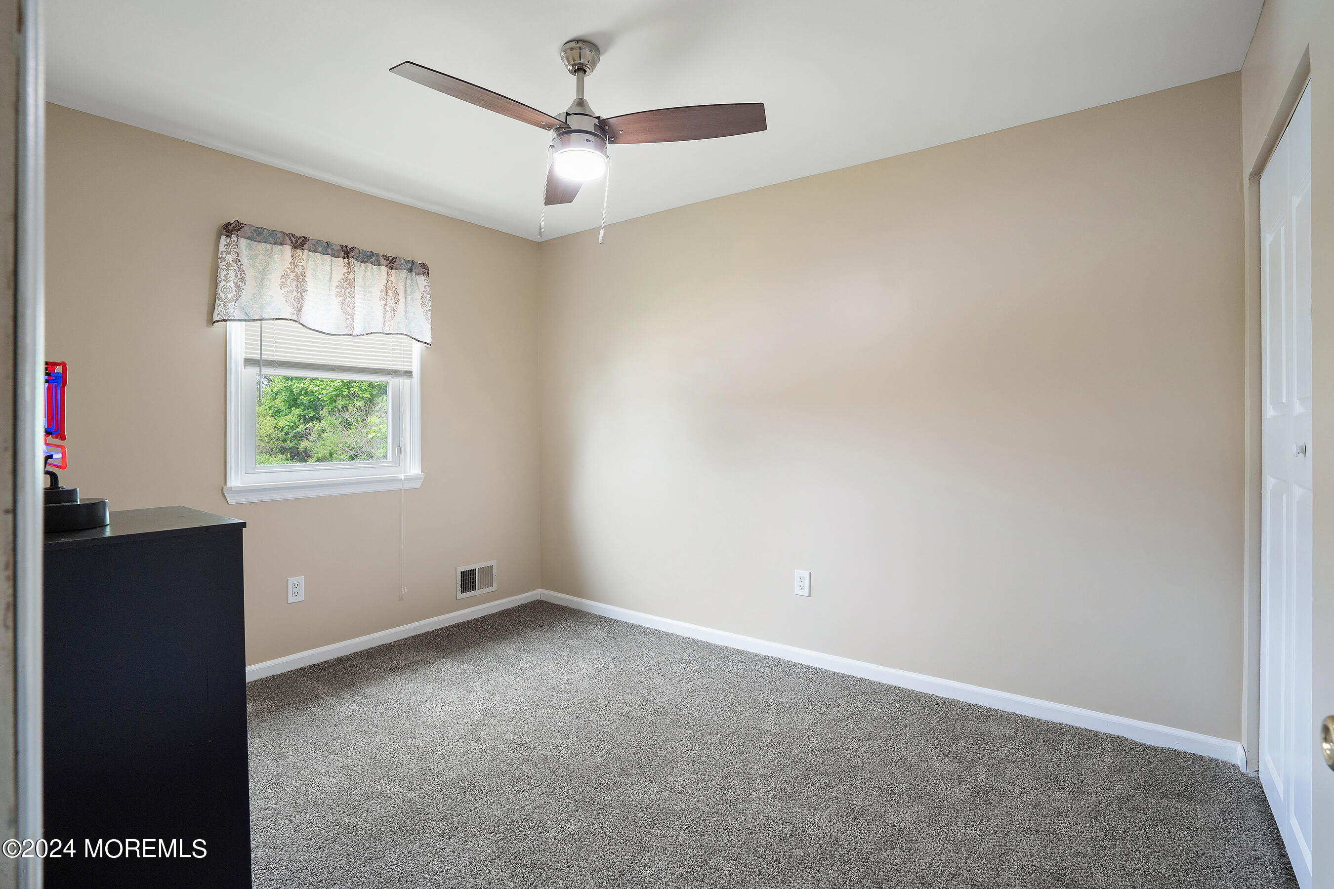 327 Sawmill Road Brick, NJ 08724 - Photo 12 of 18 14-Bed 1