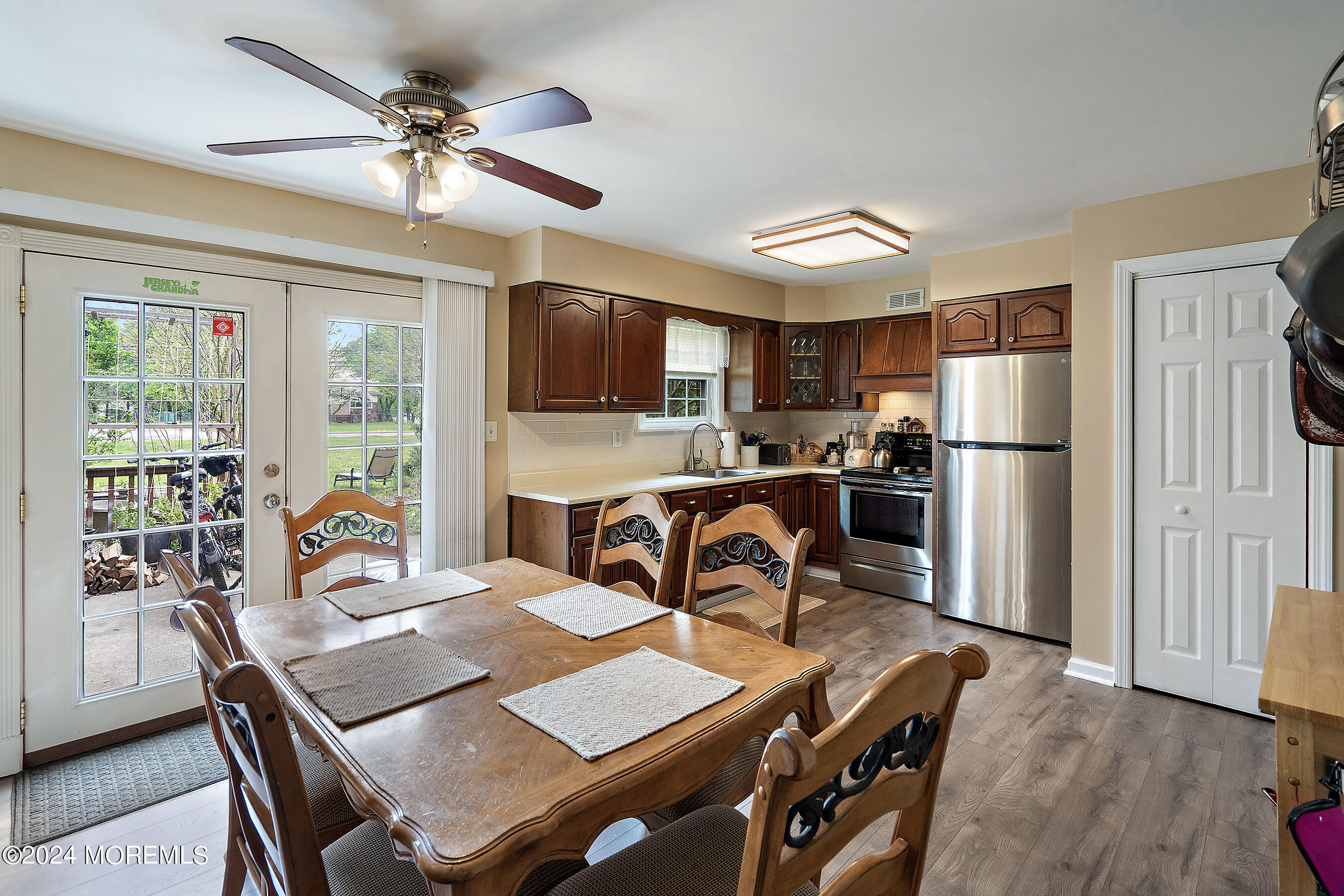 327 Sawmill Road Brick, NJ 08724 - Photo 6 of 18 08-Dining 1C