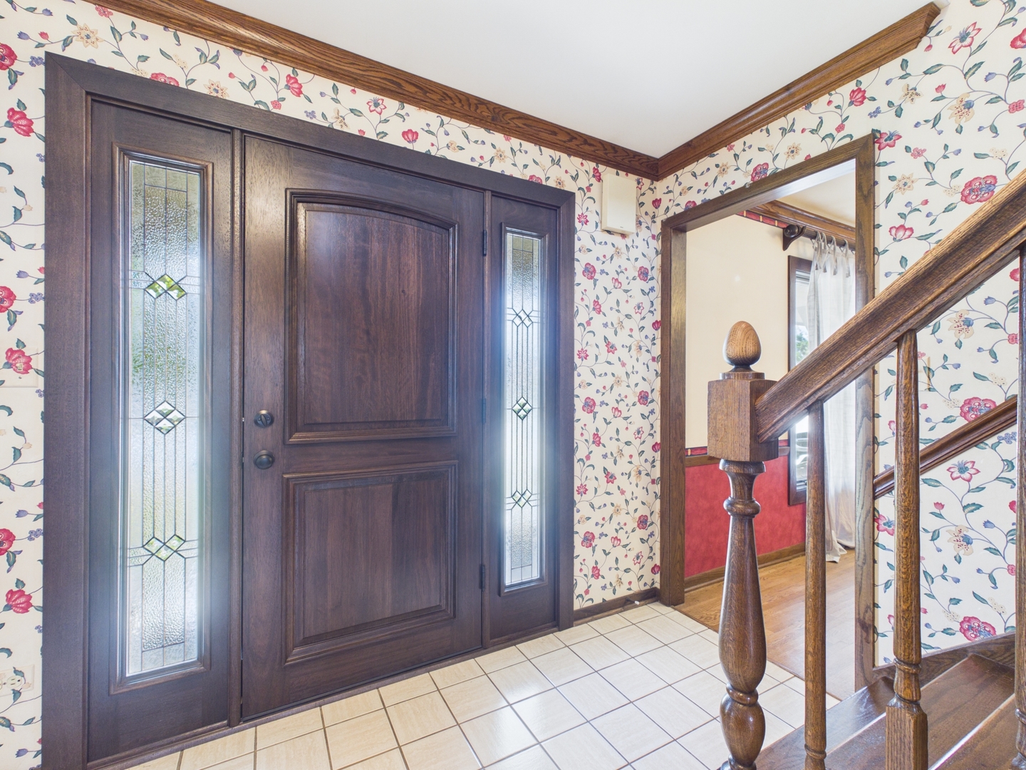 6723 Kingswood Road Willowbrook, IL 60527 - Photo 8 of 51 a view of an entryway