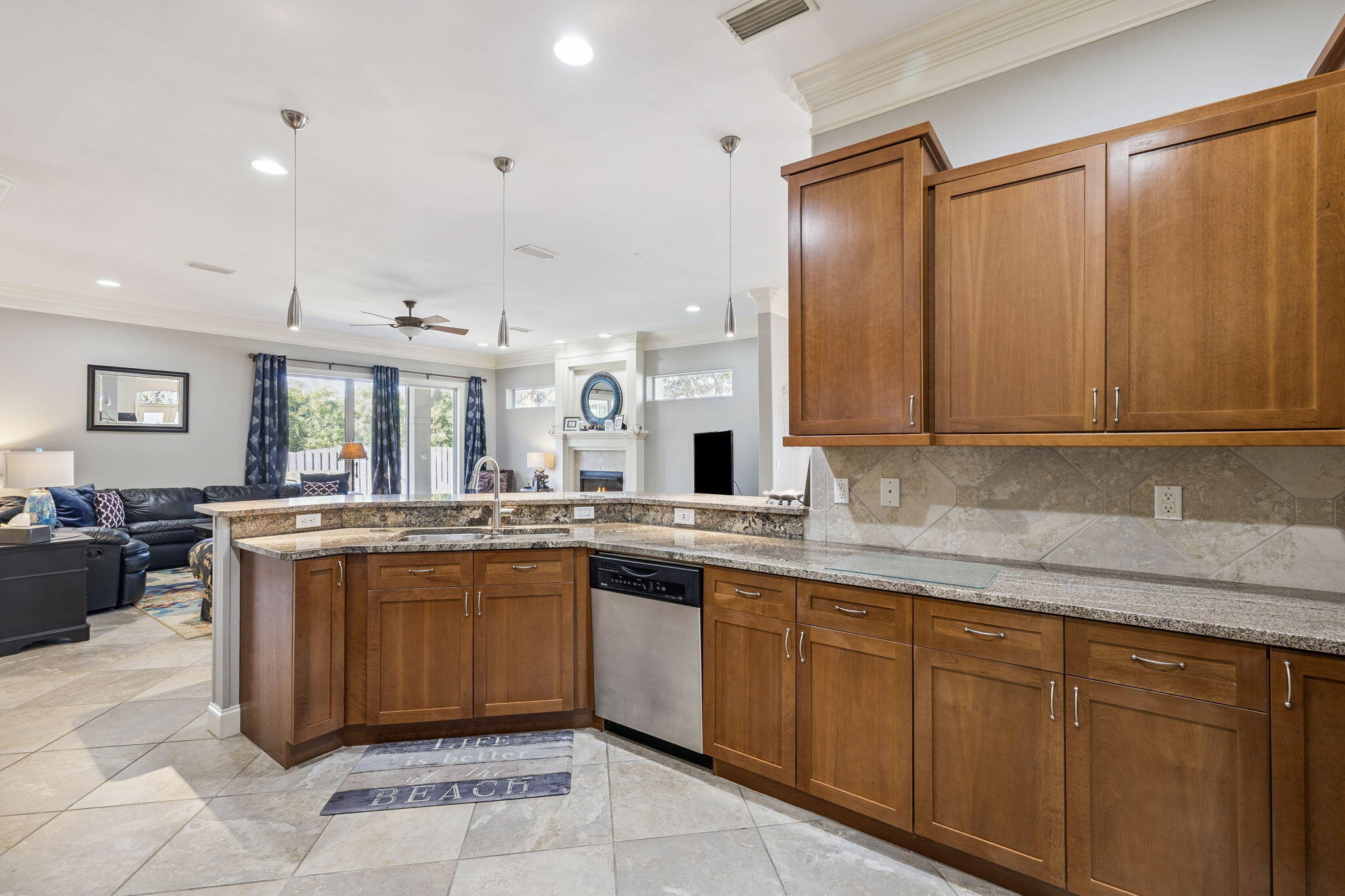 98 Cayman Cove Destin, FL 32541 - Photo 7 of 34 Array_98CaymanCove-32