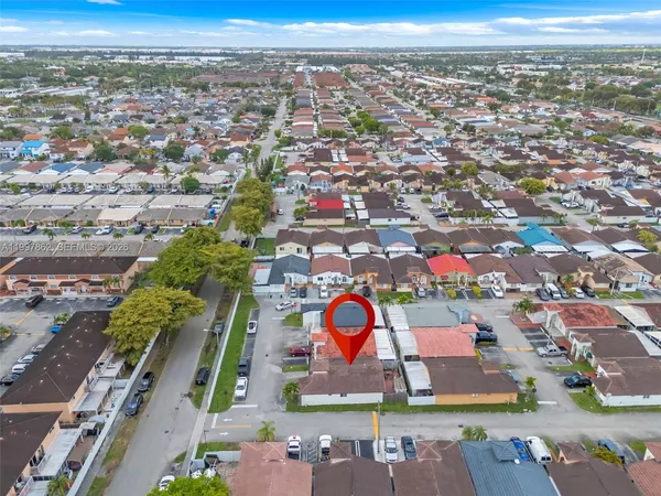 $475,000 | 7001 West 35th Avenue, Unit 169, Hialeah, FL 33018