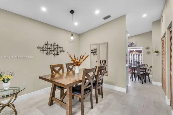 $475,000 | 7001 West 35th Avenue, Unit 169, Hialeah, FL 33018