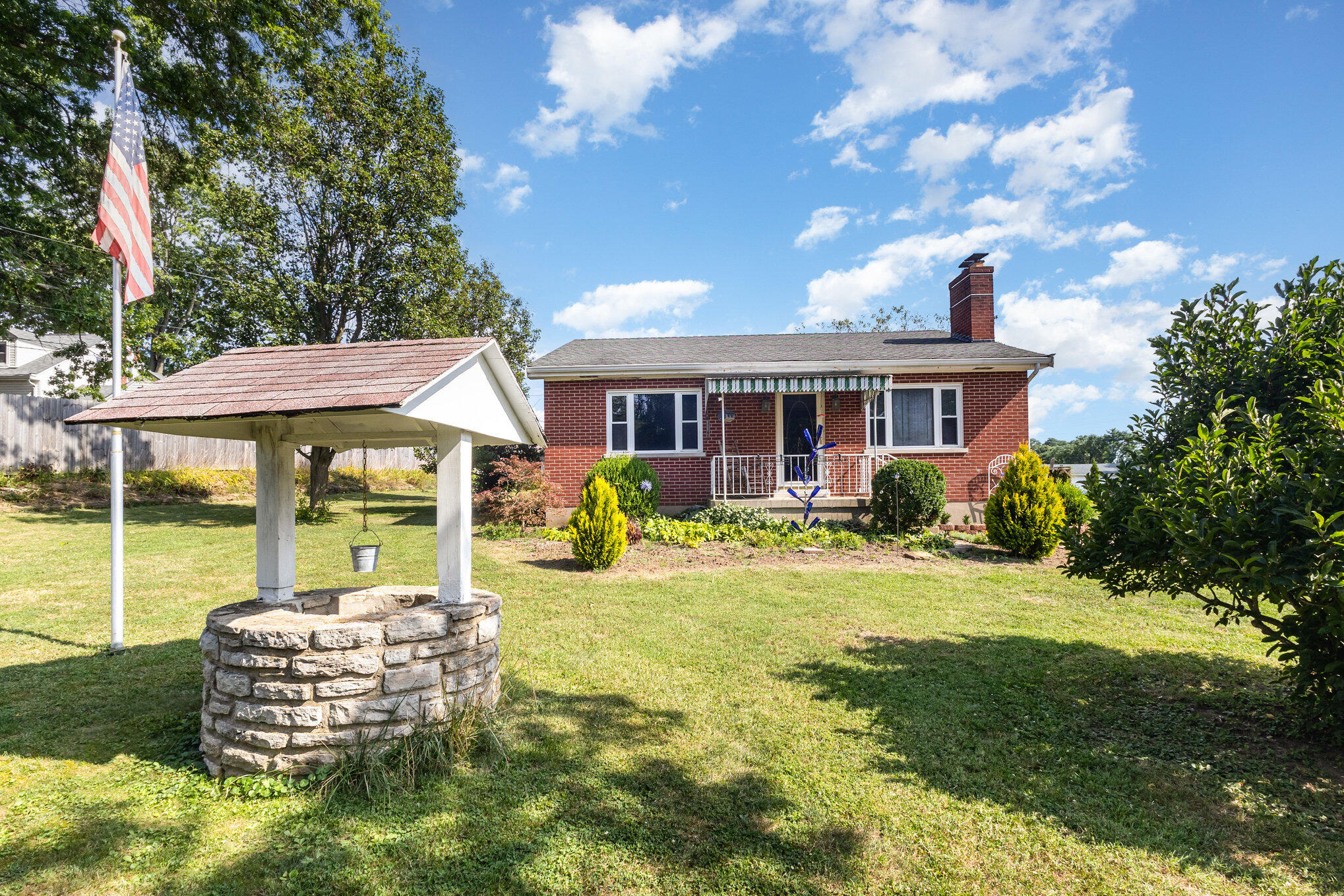 6045 Murnan Road Newport, KY 41076 - Photo 2 of 24 Gallery Image 2