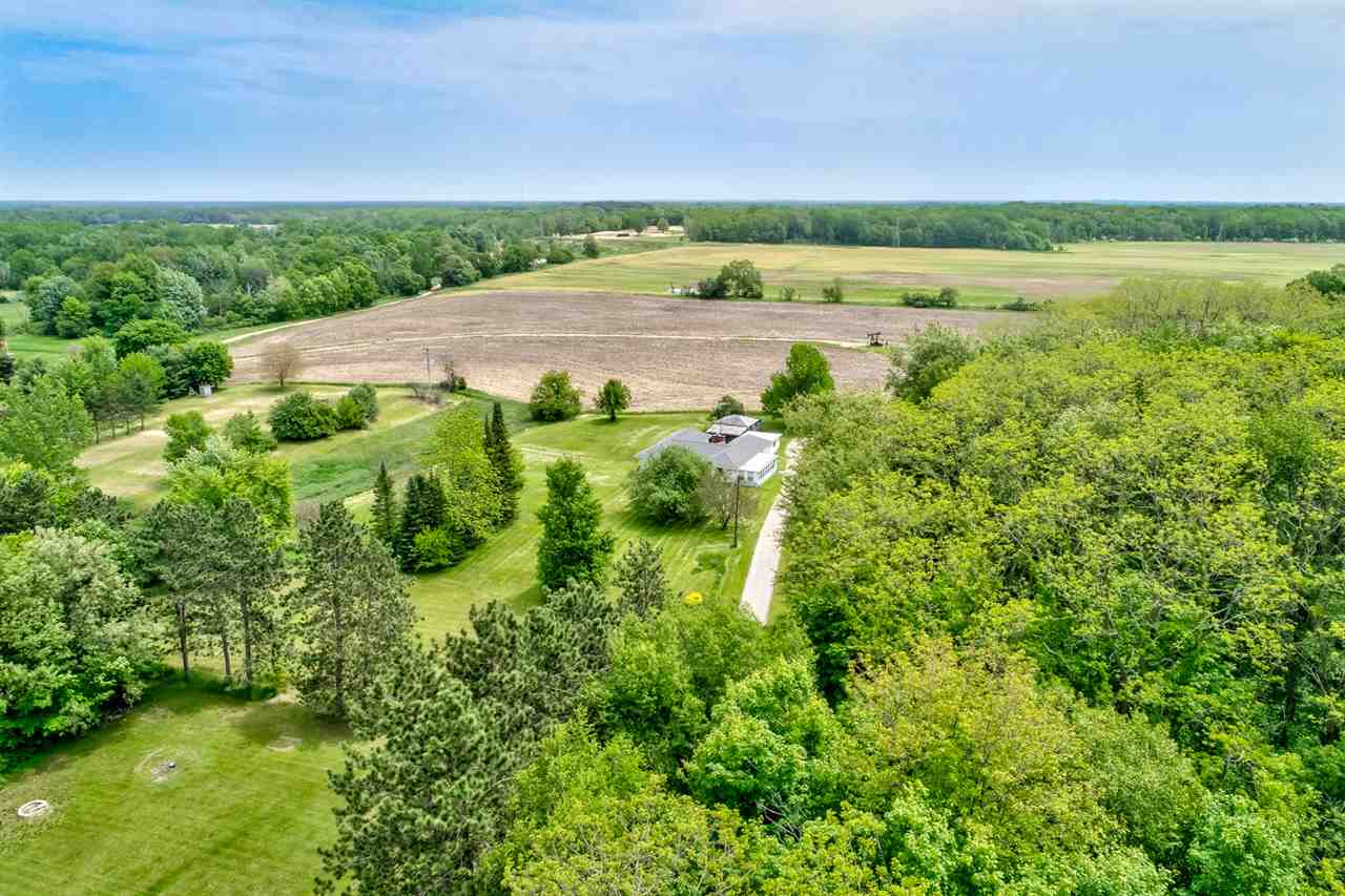 9805 Bray Road Millington, MI 48746 - Photo 37 of 38 31382497-37.JPG