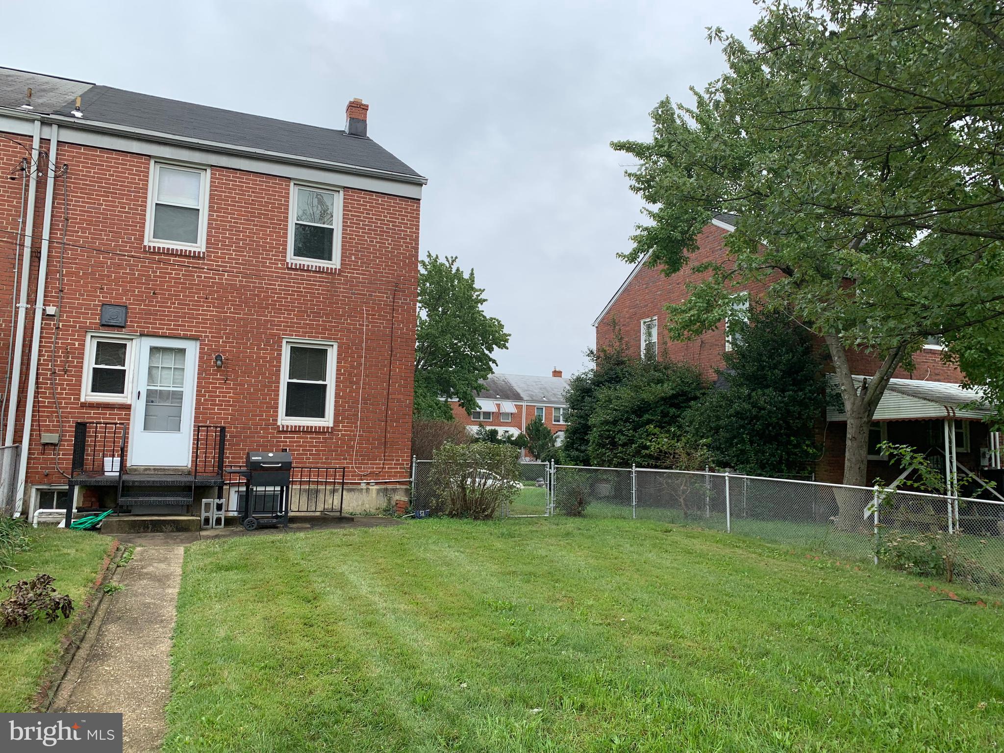 5816 Falkirk Road Baltimore, MD 21239 - Photo 3 of 22