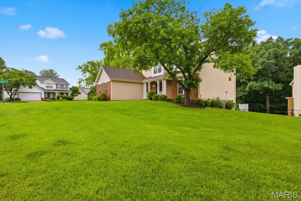 20 Greystoke Court Ballwin, MO 63021 - Photo 3 of 49