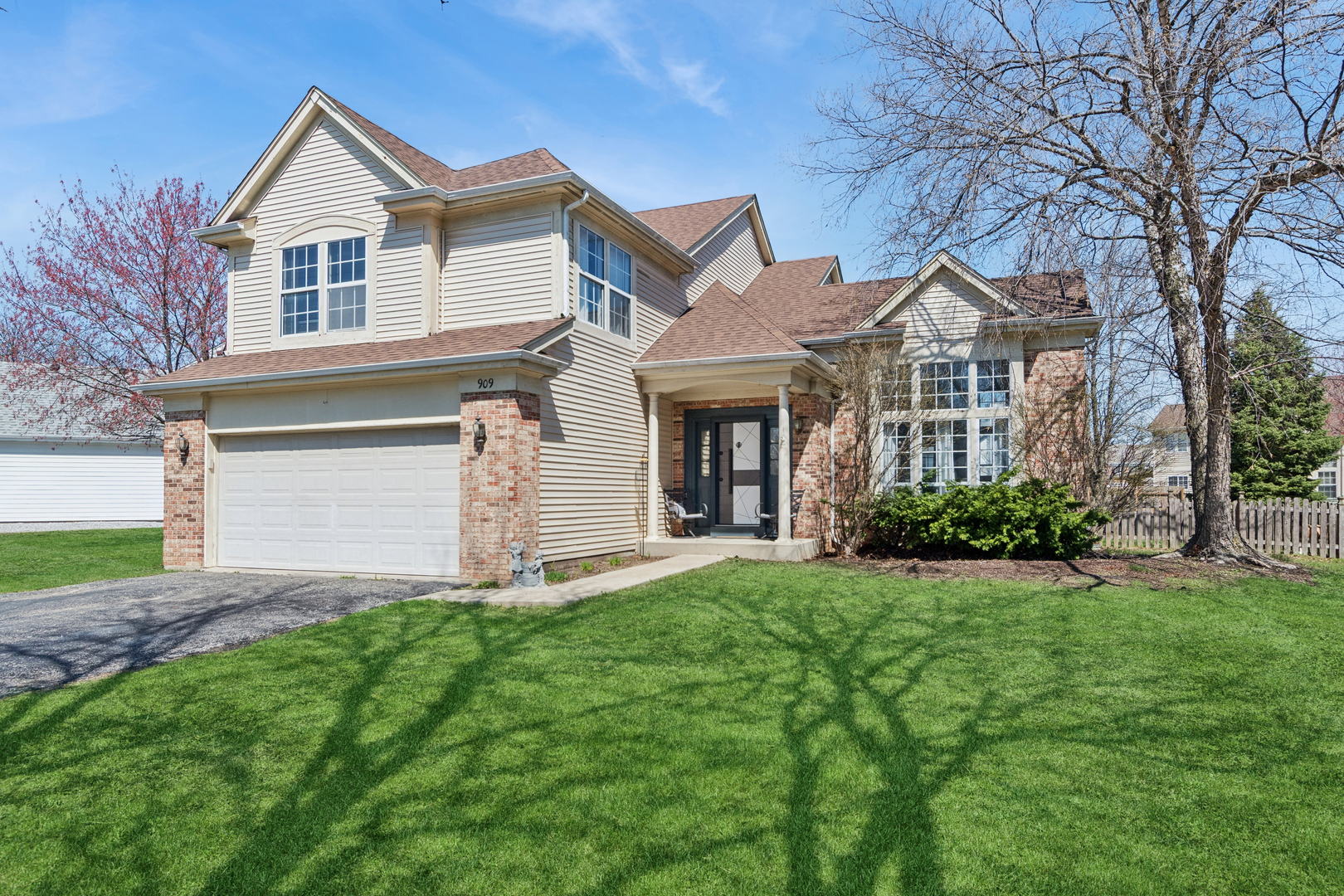 909 Brompton Circle Bolingbrook, IL 60440 - Photo 1 of 28