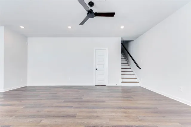 $369,900 | 6406 Pomona Court, Rosharon, TX 77583