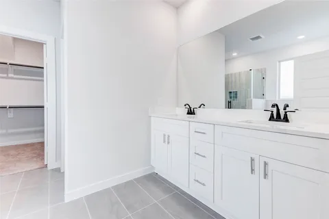 $369,900 | 6406 Pomona Court, Rosharon, TX 77583