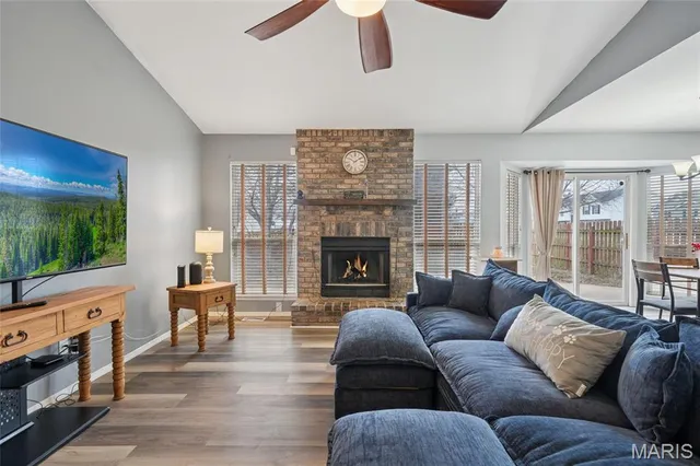 $339,900 | 1102 Danielle Elizabeth Court, O'Fallon, MO 63366