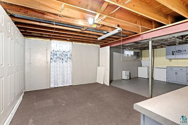 $288,000 | 33 Nelson Drive, Silver Bay, MN 55614