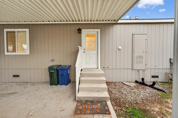 a view of a pathway of a house