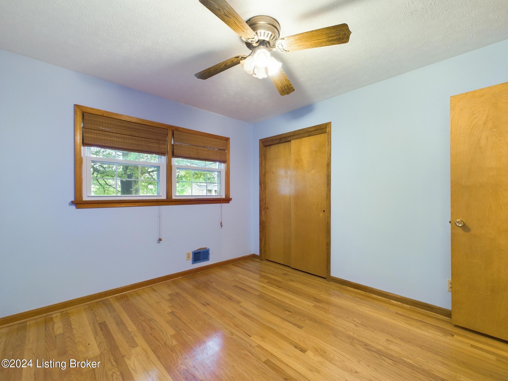 8109 Rory Way Louisville, KY 40219 - Photo 19 of 38 CAM01574G0-PR0037-STILL017