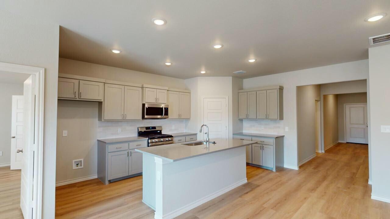 7013 25th Street Lubbock, TX 79407 - Photo 9 of 25 tempImagex037G4