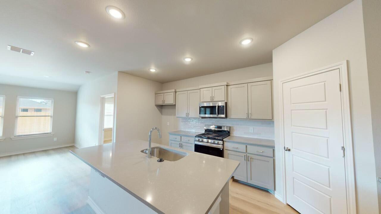 7013 25th Street Lubbock, TX 79407 - Photo 10 of 25 tempImagemHhwj8