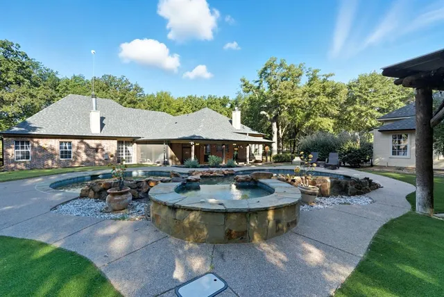 $950,000 | 119 Forest Creek Circle, Weatherford, TX 76088