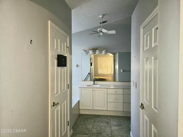 $2,000 | 6 Oak Village Drive, Ormond Beach, FL 32174