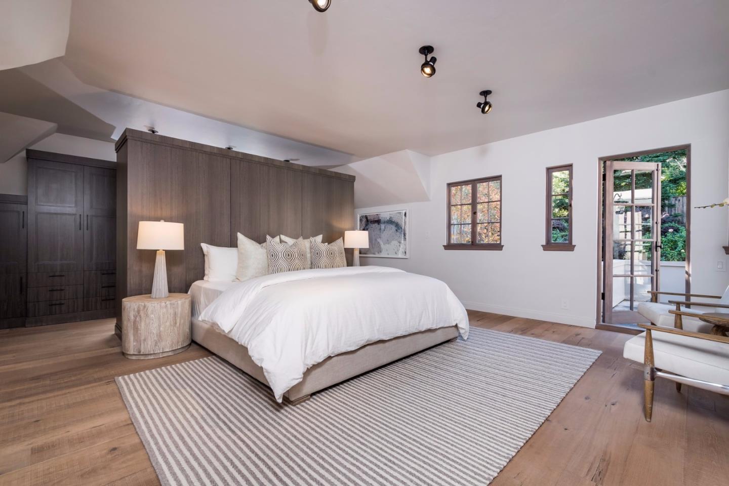 951 Baileyana Road Hillsborough, CA 94010 - Photo 17 of 35