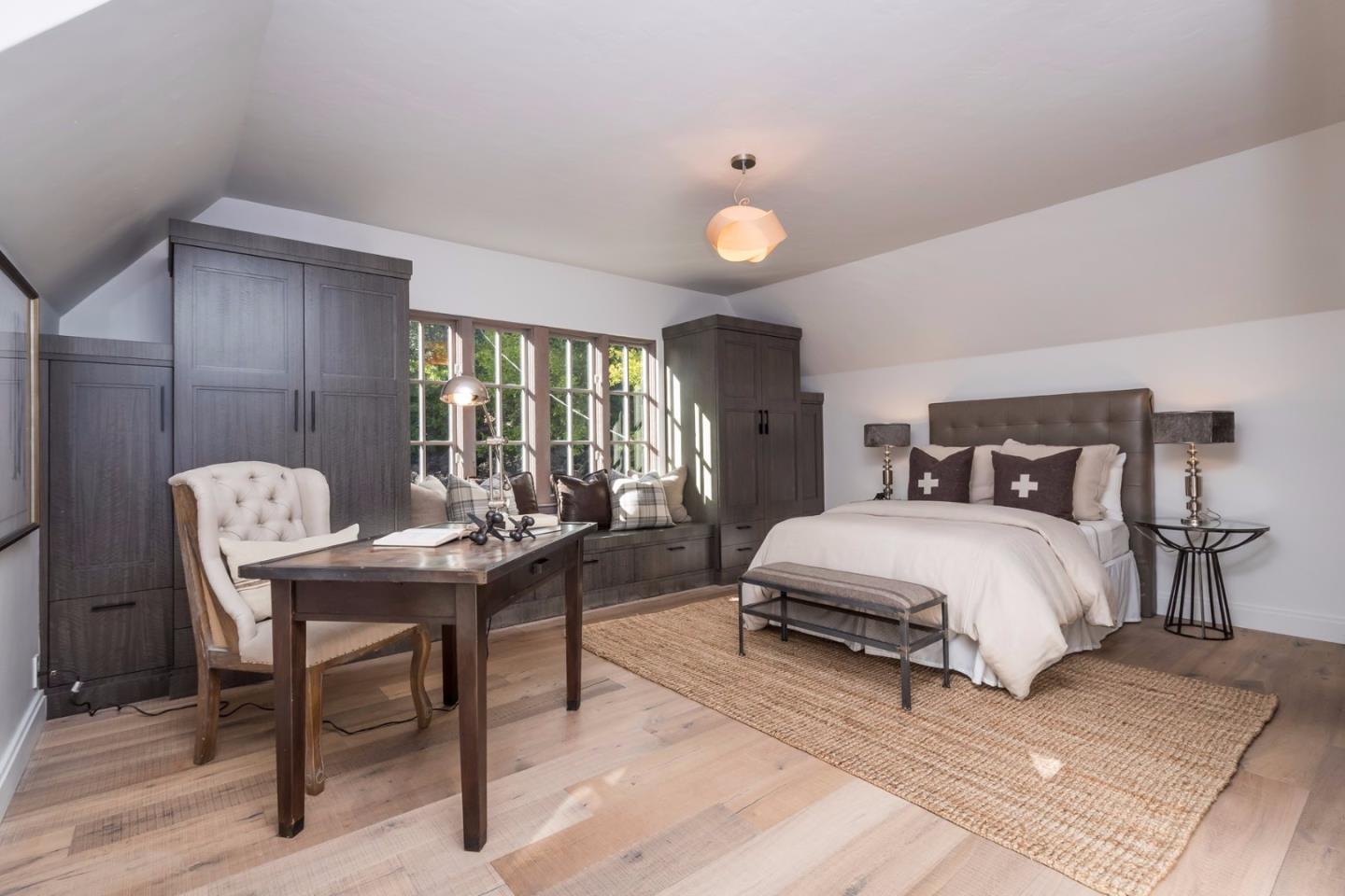 951 Baileyana Road Hillsborough, CA 94010 - Photo 24 of 35