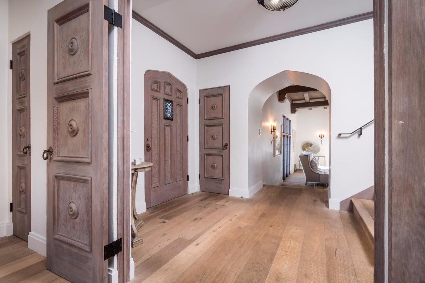 951 Baileyana Road Hillsborough, CA 94010 - Photo 3 of 35