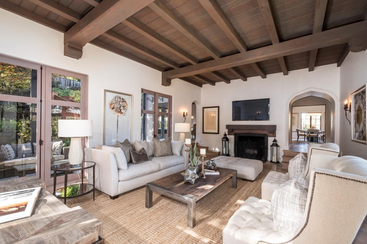 951 Baileyana Road Hillsborough, CA 94010 - Photo 5 of 35