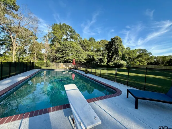 $595,000 | 10401 County Road 137, Flint, TX 75762