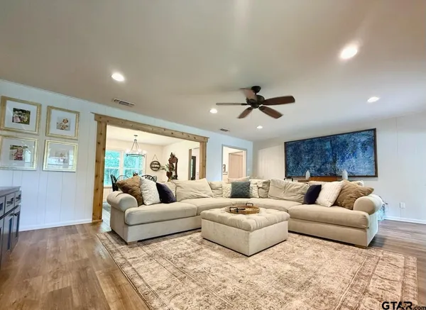 $595,000 | 10401 County Road 137, Flint, TX 75762