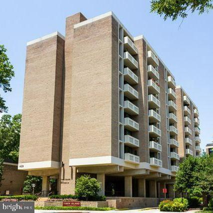 1245 4th Street Southwest, Unit E110 Washington, DC 20024 - Photo 2 of 14 front view of a building